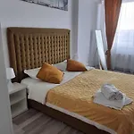 Costa Apartment *